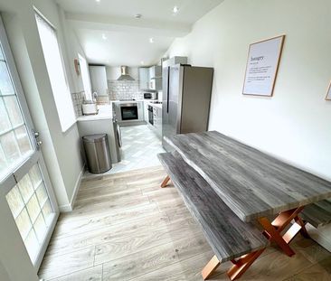 6 Bed End Terrace, Empress Road, L7 - Photo 1