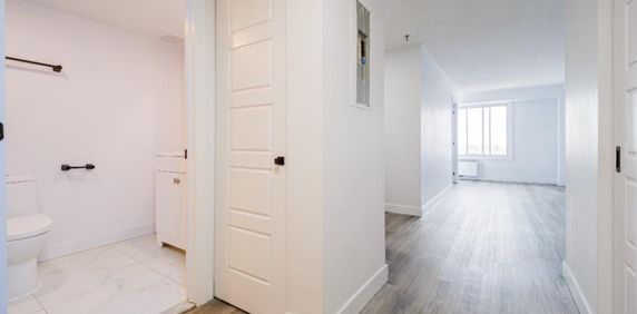 1 MOIS GRATUIT - Centre-ville Mtl Studio & 3 1/2 Gym, piscine… Appartement / logement à louer Montreal Ville-Marie - Photo 2