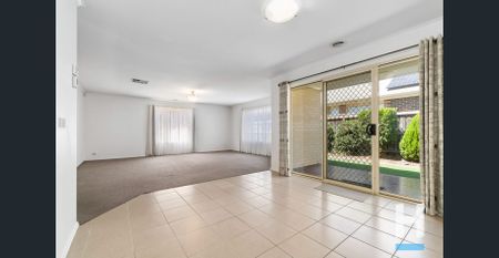 Beautifully Maintained Family Home - Photo 3