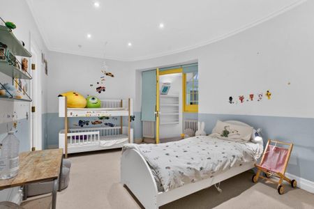 3 bedroom apartment to rent - Photo 5