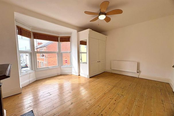 3 bedroom terraced house to rent - Photo 1