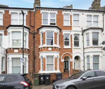 3 bedroom flat to rent - Photo 2