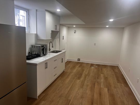 For Lease - 1100 Cameo Street, Pickering, Ontario - Photo 1