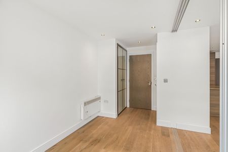 Compass House, Chelsea Creek, Fulham, SW6 - Photo 3