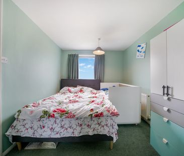 2 Bed Flat, Kintyre Close, SW16 - Photo 5