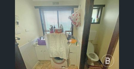 4/2 Weemala Avenue, Delacombe, Vic 3356 - Photo 2