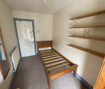 6 bedroom house to rent - Photo 3