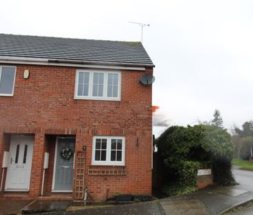 2 Holme Farm Court, Castle Gresley, Swadlincote, Derbyshire DE11 9JA - Photo 4