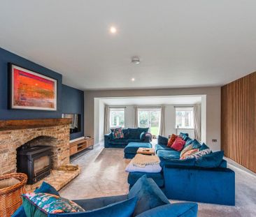 4 bedroom barn conversion to rent - Photo 1