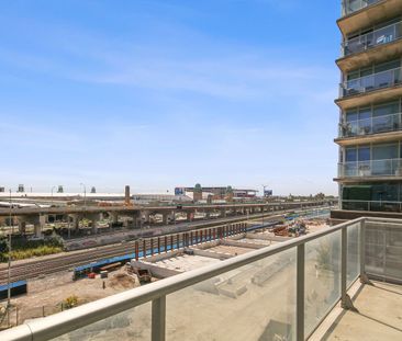 For Lease - 55 East Liberty Street Unit# 514, Toronto, Ontario - Photo 4