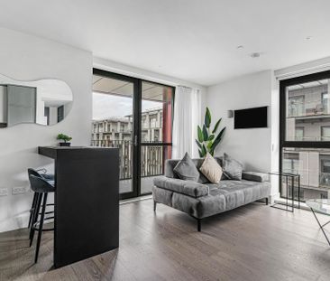 Windsor Square - Photo 1