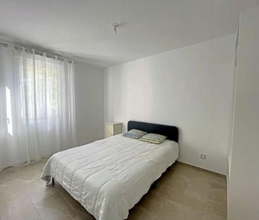 Appartement 2 pièces 43m2 MARSEILLE 8EME 1 180 euros - Photo 1