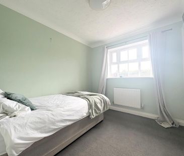 4 bedroom detached house to rent - Photo 5