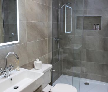 2 bedroom terraced house to rent - Photo 5