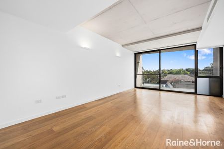 Stylish One Bedroom Apartment In Prime Location - Photo 5
