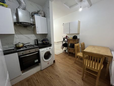 Room in a Shared House, Near Mmu Uom Piccadilly Station, M12 - Photo 4