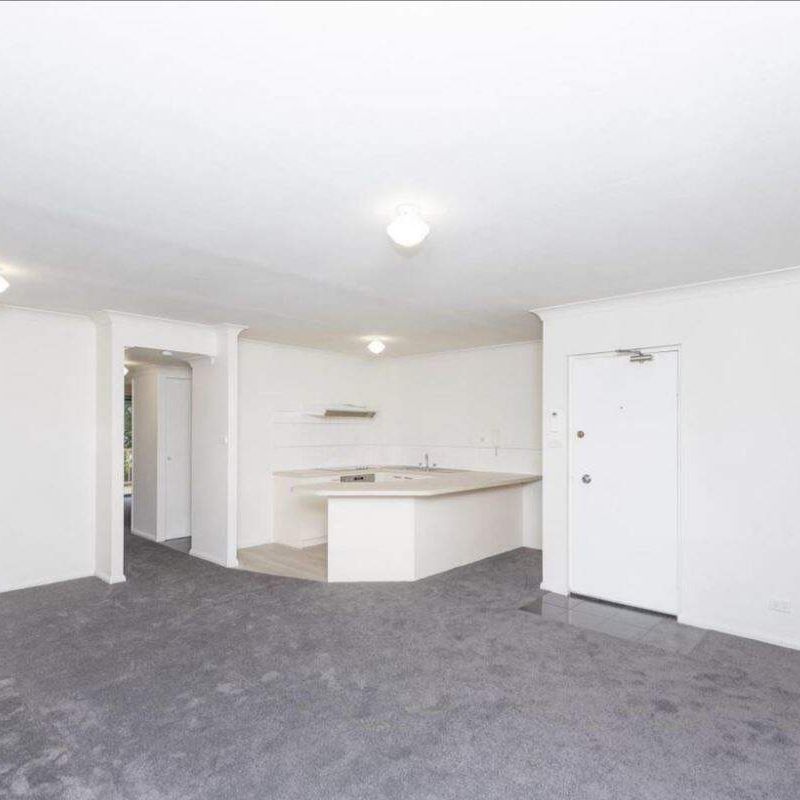 Handy Position Inner South Location - Photo 1