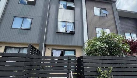 3 Bedroom 2 Bathroom Townhouse - Photo 4