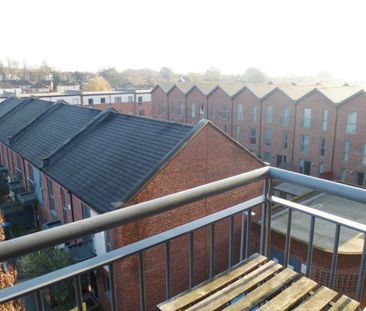 John Thornycroft Road - Photo 6