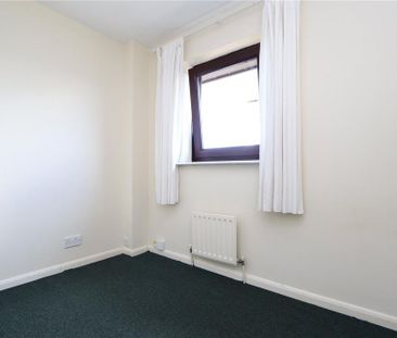 3 bedroom detached house to rent - Photo 5