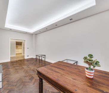 3 bedroom apartment to rent - Photo 2