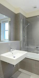 Hamlet Gardens, Ravenscourt Park, London W6 - Photo 4