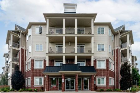 For Lease - 80 Aspen Springs Drive Unit# 127, Clarington, Ontario - Photo 4