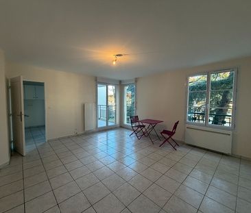 Appartement T2 49 m2 - Saint Priest Village, - Photo 5