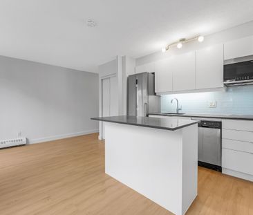 145 York St - Photo 2