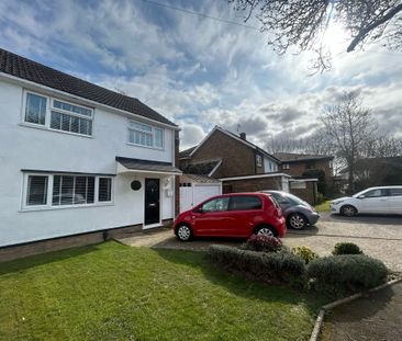 Belloc Close, Crawley - Photo 4