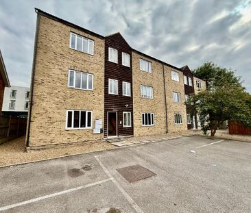 2 bedroom flat to rent - Photo 2