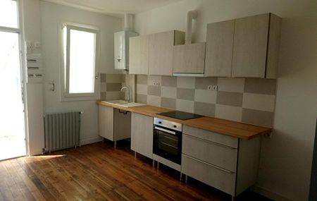 Location maison 4 pièces, 85.00m², Saintes - Photo 4