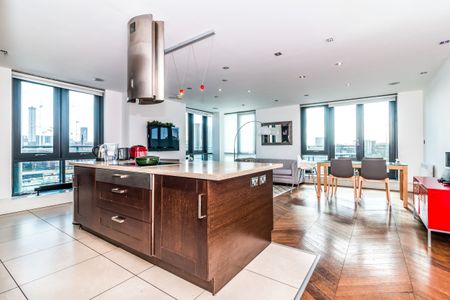 2 bedroom apartment to rent City South, 39 City Road East, Manchester, M15 - Photo 2