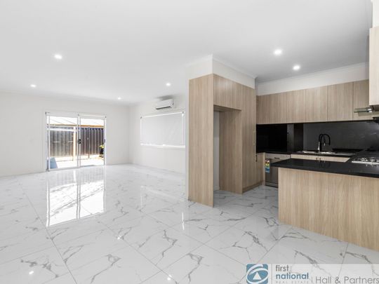 1 Goldfinch Court, Carrum Downs - Photo 1