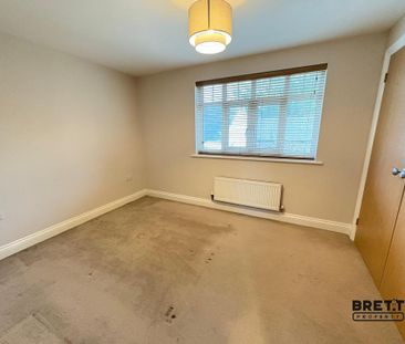 2 bedroom end of terrace house to rent - Photo 2