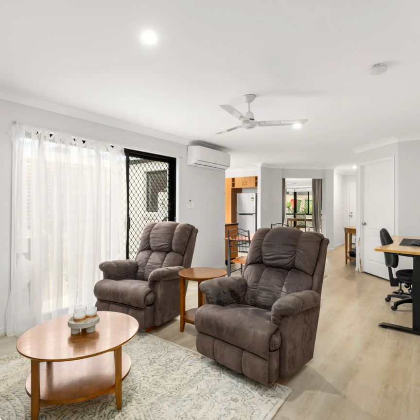 Walk to School! - Photo 1