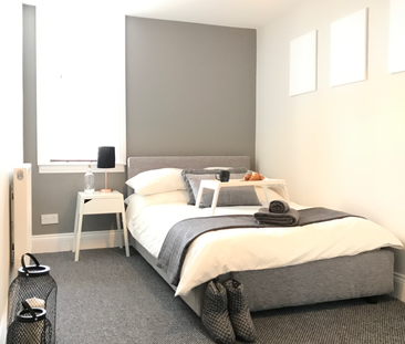 Ninth Avenue Unit 5 - Photo 3