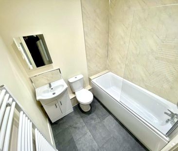 2 bedroom apartment to rent - Photo 6