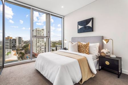 Stylish Inner-City Living With Spectacular Views - Photo 2