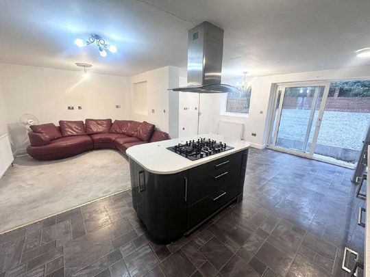 3 bedroom house share to rent - Photo 1