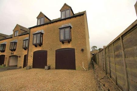 Parkland Mews, Stow On The Wold, Cheltenham, Gloucestershire, GL54 - Photo 4