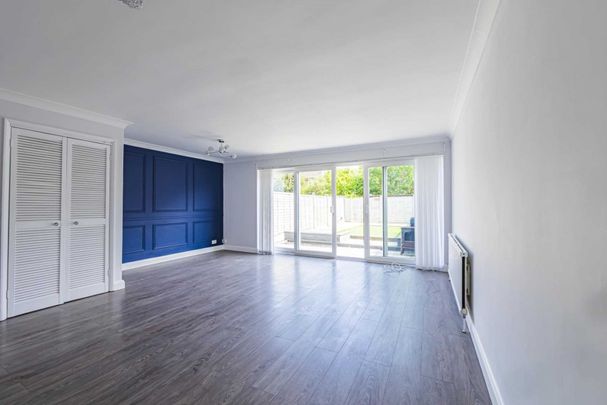 3 bed Terraced for rent - Photo 1