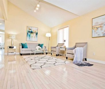 For Lease - 108 Melbourne Drive, Richmond Hill, Ontario - Photo 4