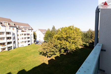 3-Raum-Wohnung im Herzog-Georg-Ring - 1. Obergeschoss - Balkon - Stellplatz - Annaberg-Buchholz - Photo 4