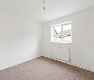 Colliers Wood, Nailsworth, Stroud, Gloucestershire, GL6 - Photo 2