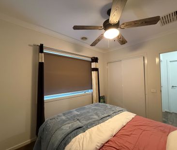 Charming Home Combining Style, Comfort, and Convenience - Photo 5