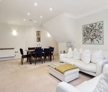 Belvedere House, Churchfields Avenue, Weybridge, Surrey, KT13 - Photo 2