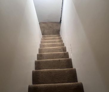 4 bedroom terraced house to rent - Photo 2