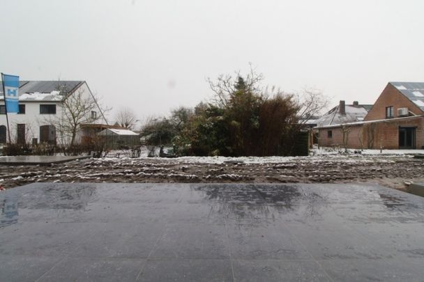 Energiezuinige nieuwbouwwoning te huur in rustige wijk te Sijsele - Photo 1