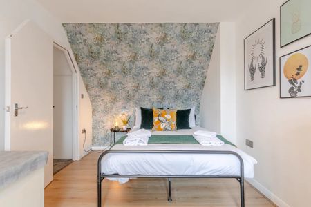 3 Bed Terraced House, Ambergate Street, SE17 - Photo 3